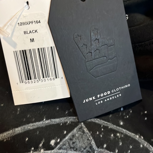 Junk Food Pink Floyd 1975 Graphic Tee - Picture 6 of 7